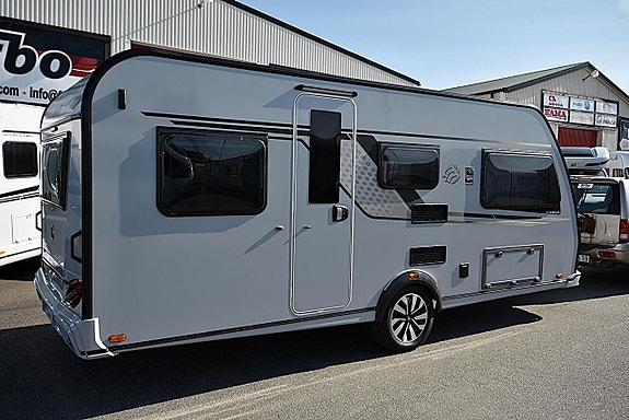 Knaus 500 EU Südwind Black Selection, Långbäddar 25 of 27