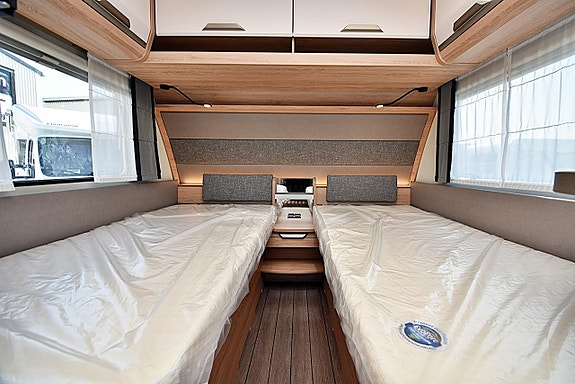 Knaus 500 EU Südwind Black Selection, Långbäddar 15 of 27
