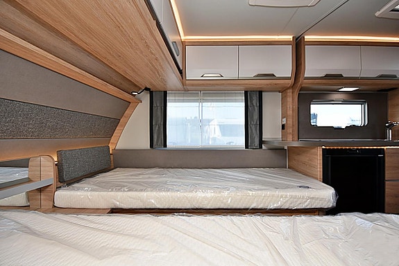 Knaus 500 EU Südwind Black Selection, Långbäddar 16 of 27