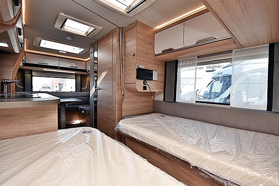 Knaus 500 EU Südwind Black Selection, Långbäddar 19 of 27