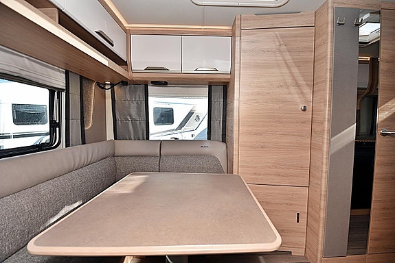 Knaus 500 EU Südwind Black Selection, Långbäddar 7 of 27
