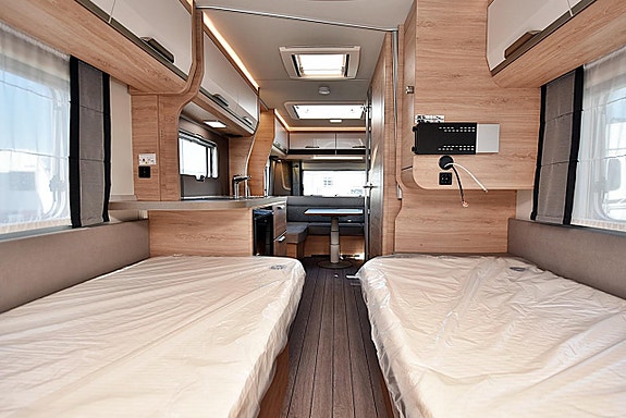 Knaus 500 EU Südwind Black Selection, Långbäddar 18 of 27