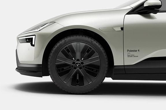 Polestar 4 10 of 20