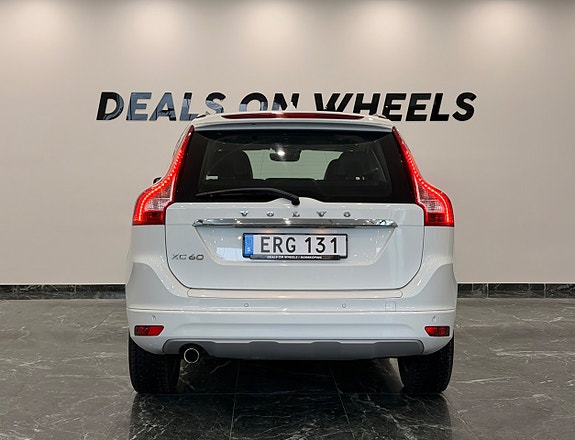 Volvo XC60 8 of 23