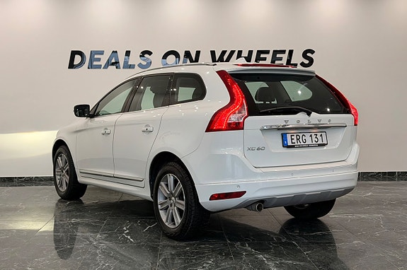 Volvo XC60 5 of 23