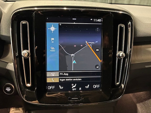 Volvo XC40 18 of 19