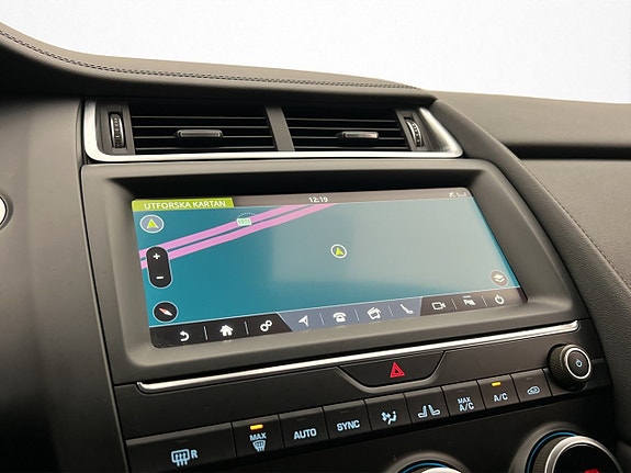 Jaguar E-PACE 16 of 26