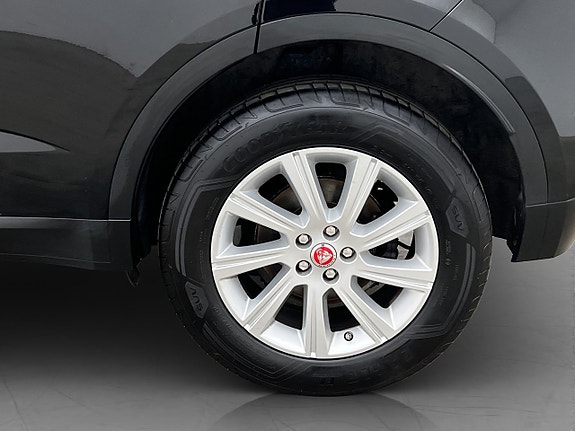 Jaguar E-PACE 24 of 26