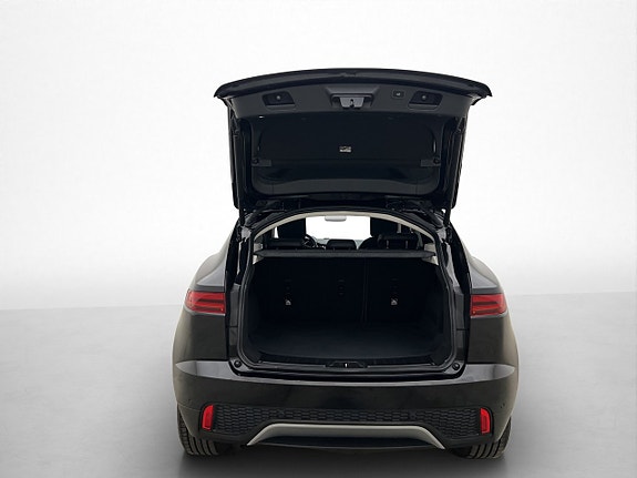 Jaguar E-PACE 8 of 26