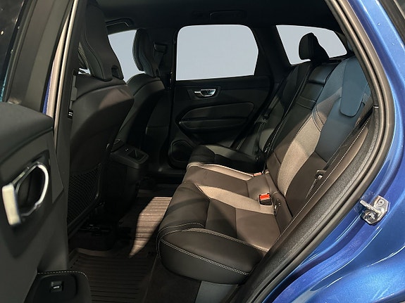 Volvo XC60 13 of 24