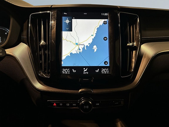 Volvo XC60 15 of 24