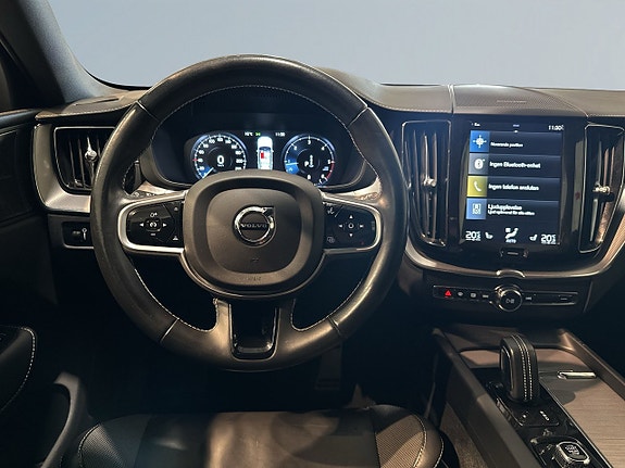 Volvo XC60 9 of 24