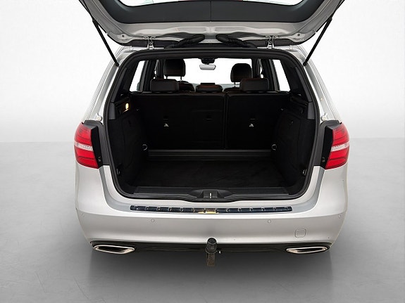 Mercedes-Benz B180 9 of 26