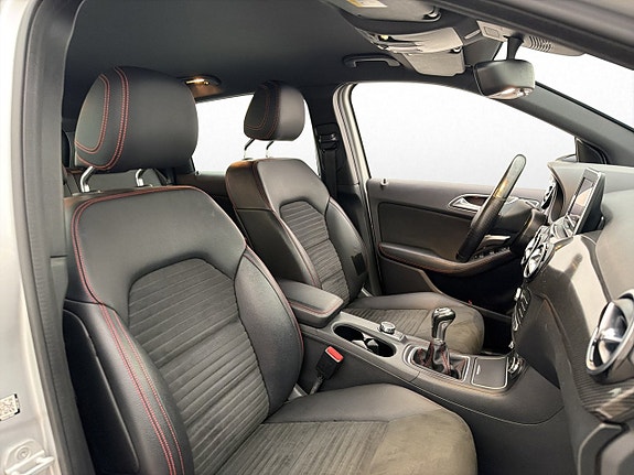 Mercedes-Benz B180 10 of 26