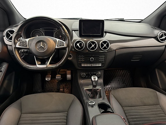 Mercedes-Benz B180 13 of 26