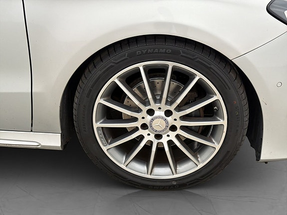 Mercedes-Benz B180 26 of 26