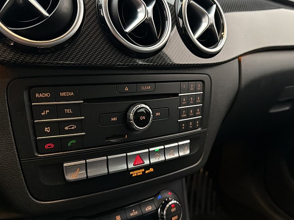 Mercedes-Benz B180 18 of 26