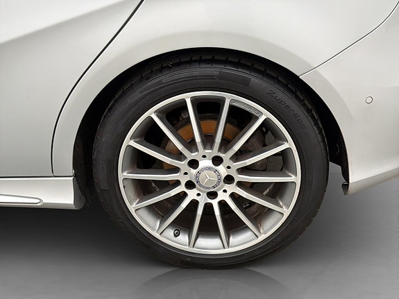 Mercedes-Benz B180 24 of 26