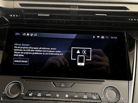 Peugeot 308 SW 10 of 19