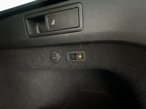 Volkswagen Passat 11 of 29