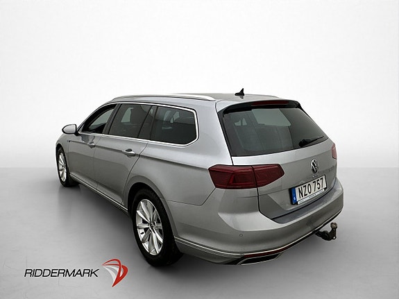 Volkswagen Passat 4 of 29