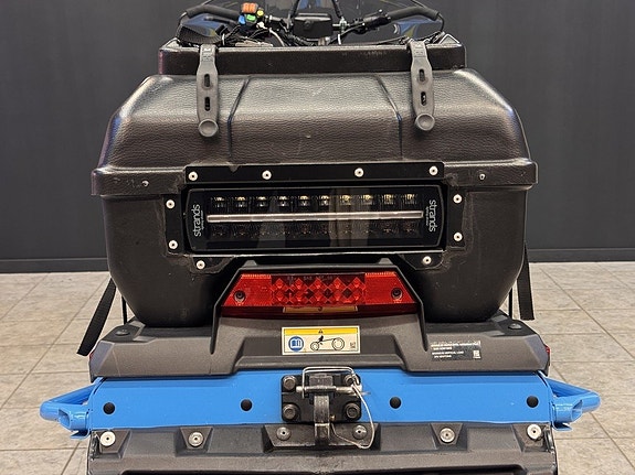 Polaris Polaris 800 Titan XC 155 Pidd 2019 13 of 21