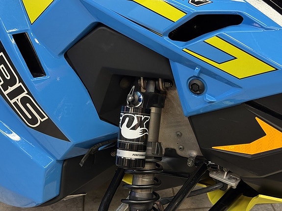 Polaris Polaris 800 Titan XC 155 Pidd 2019 11 of 21