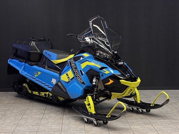 Polaris Polaris 800 Titan XC 155 Pidd 2019 2 of 21