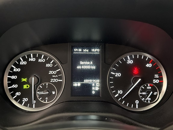 Mercedes-Benz Vito 119 18 of 30