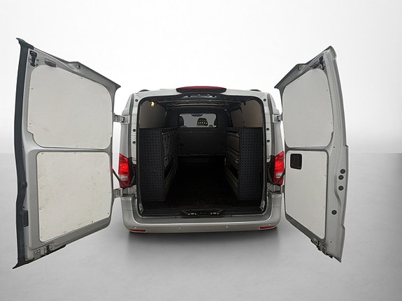 Mercedes-Benz Vito 119 11 of 30