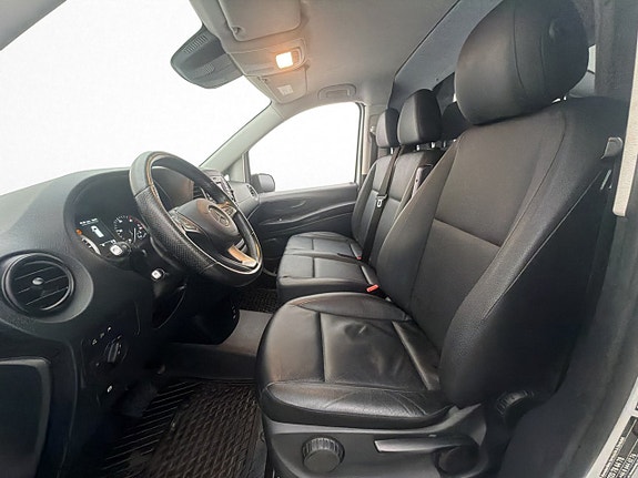 Mercedes-Benz Vito 119 14 of 30