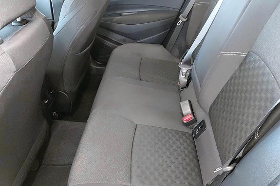 Toyota Corolla 7 of 10