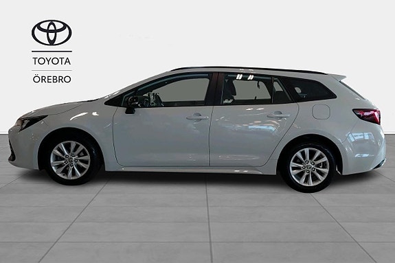 Toyota Corolla 2 of 10