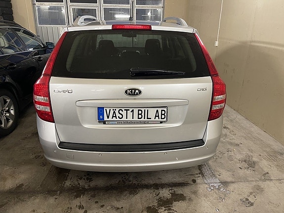 Kia Ceed 4 of 12