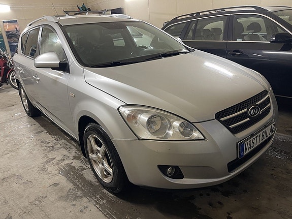 Kia Ceed 3 of 12