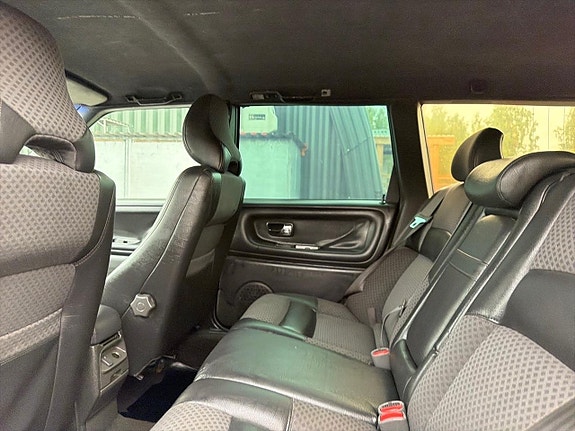 Volvo V70 14 of 23