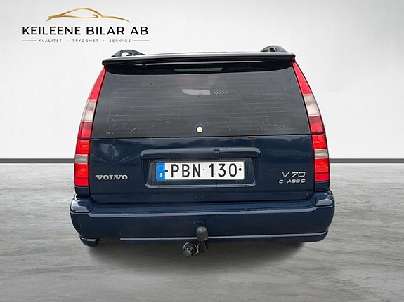 Volvo V70 6 of 23