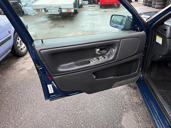 Volvo V70 23 of 23