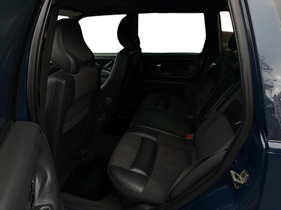 Volvo V70 10 of 23
