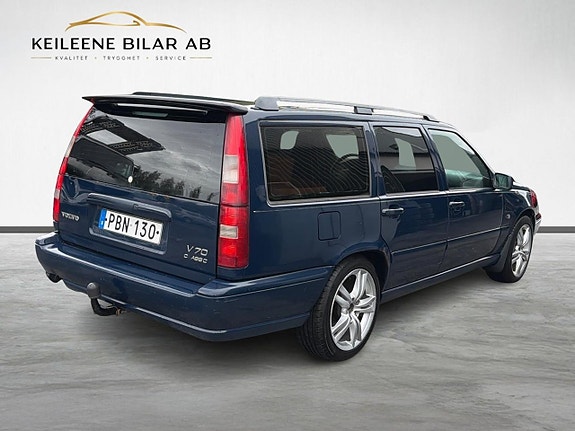 Volvo V70 8 of 23