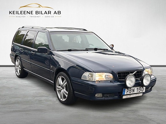 Volvo V70 5 of 23