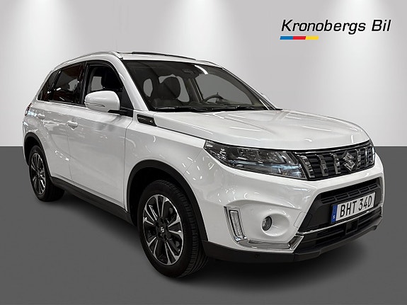 Suzuki Vitara 3 of 17