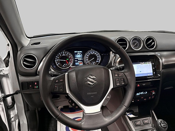 Suzuki Vitara 14 of 17