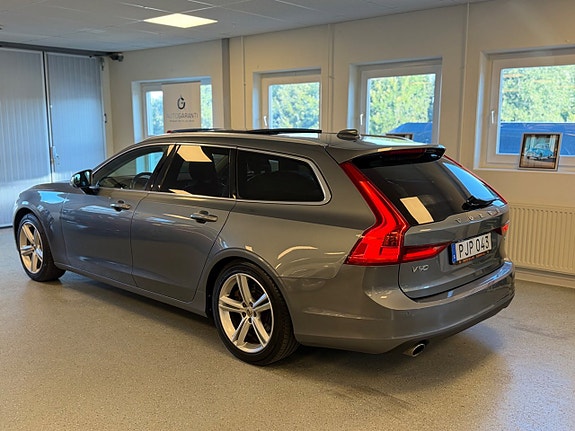 Volvo V90 8 of 30
