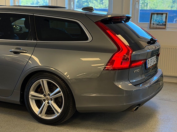 Volvo V90 12 of 30