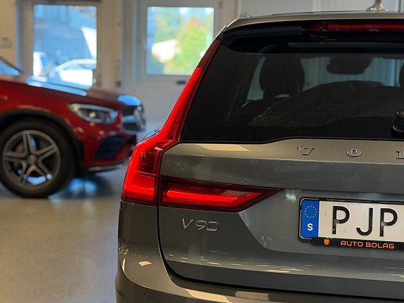 Volvo V90 14 of 30