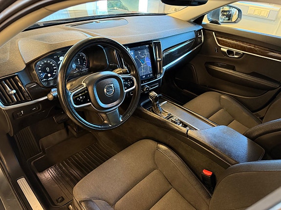 Volvo V90 18 of 30