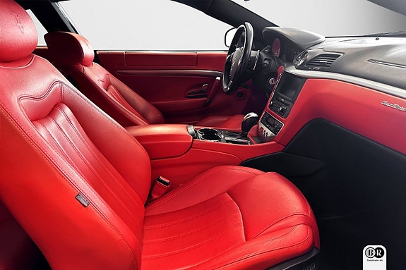 Maserati GranTurismo 5 of 14