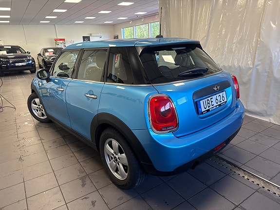 MINI One 3 of 15