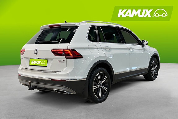 Volkswagen Tiguan 4 of 21